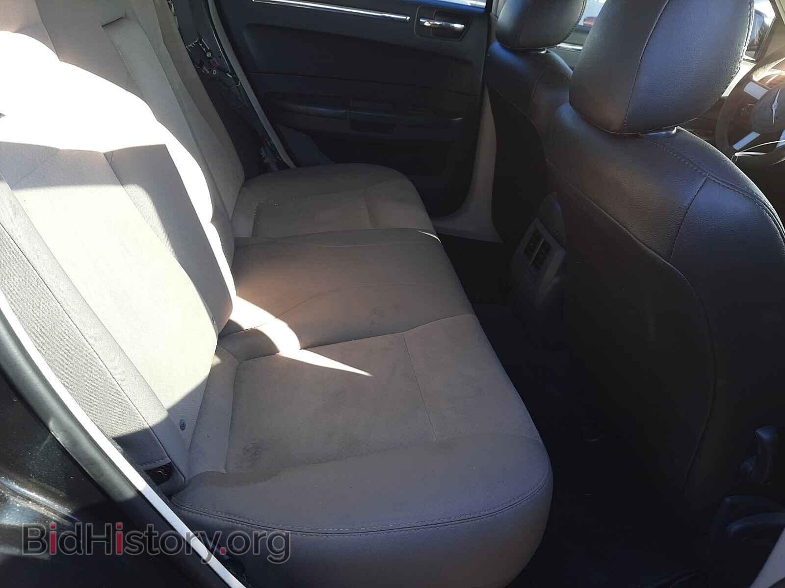 2010 CHRYSLER 300 - VIN: 2C3CA4CD1AH330893 - Фото 6