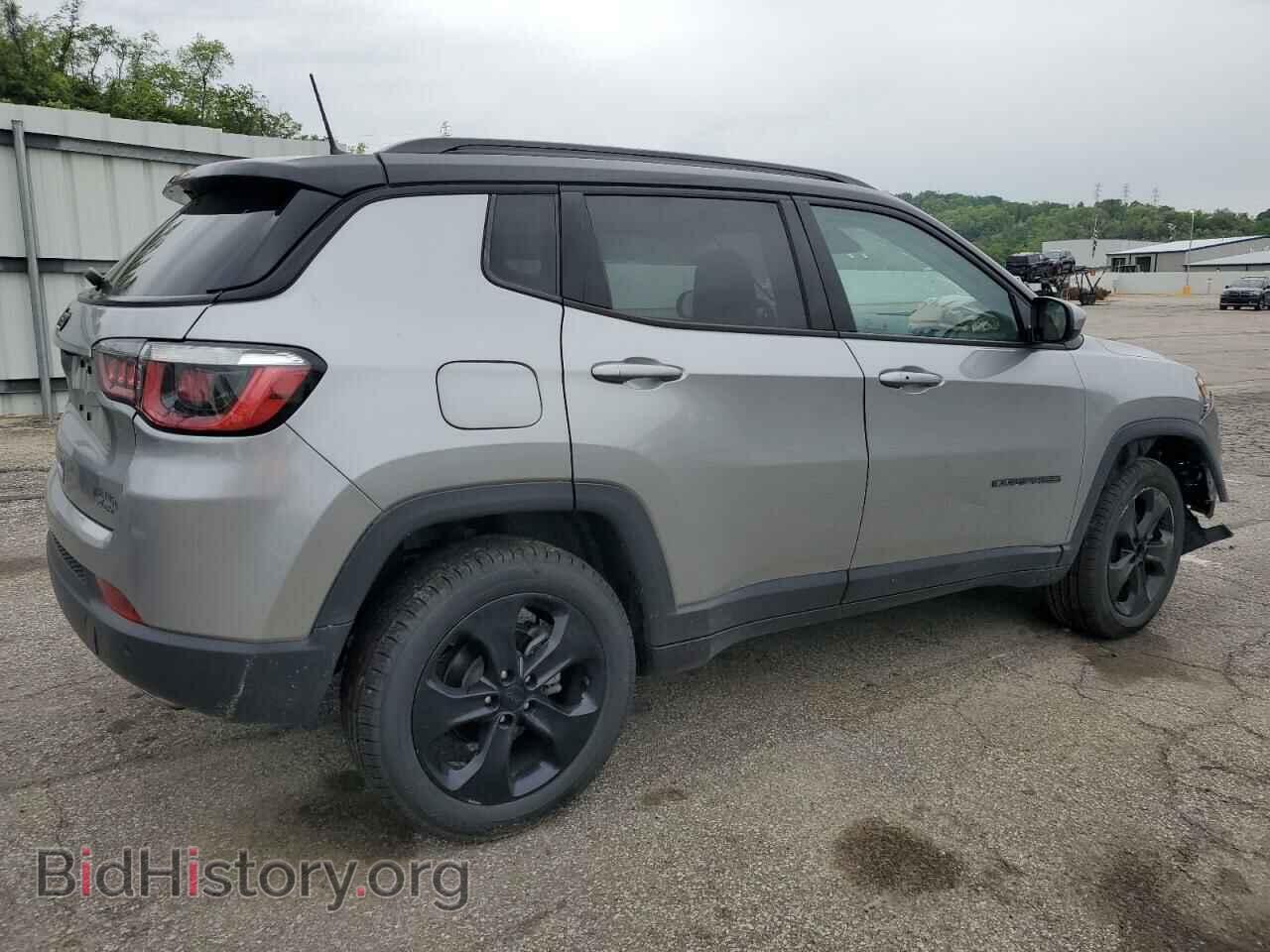 2018 JEEP COMPASS - VIN: 3C4NJDBB0JT316303 - Фото 3