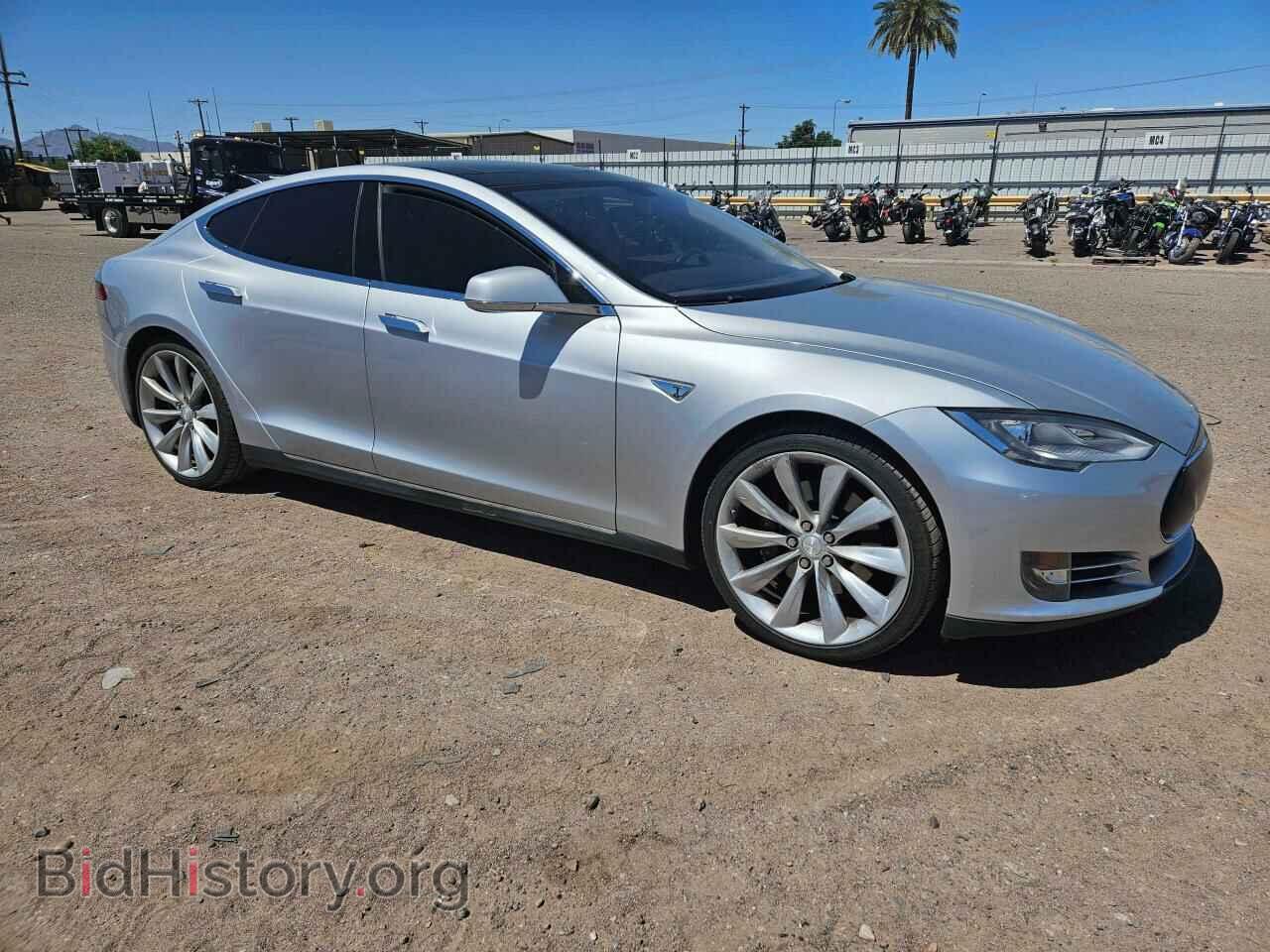 Фотография 5YJSA1CP3DFP20002 - TESLA MODEL S 2013
