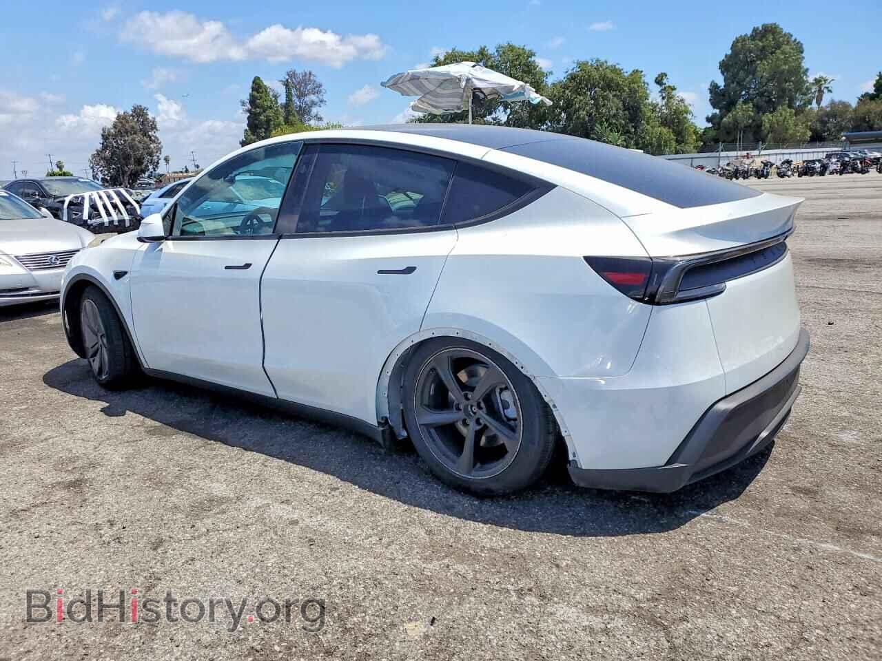 2026 TESLA MODEL Y - VIN: 7SAYGDED5TF383475 - Фото 2