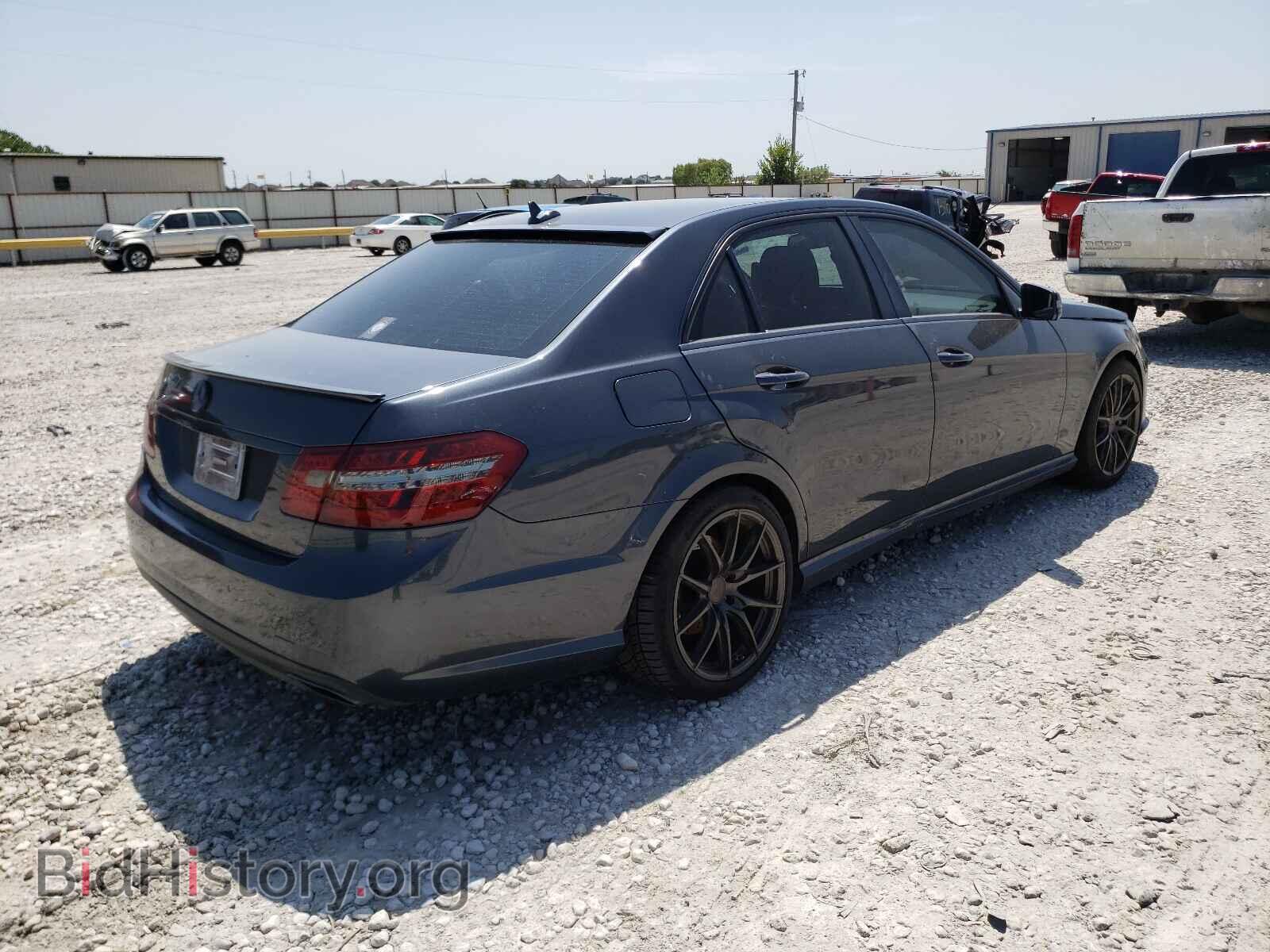 2011 MERCEDES-BENZ E-CLASS - VIN: WDDHF5GBXBA301111 - Фото 4