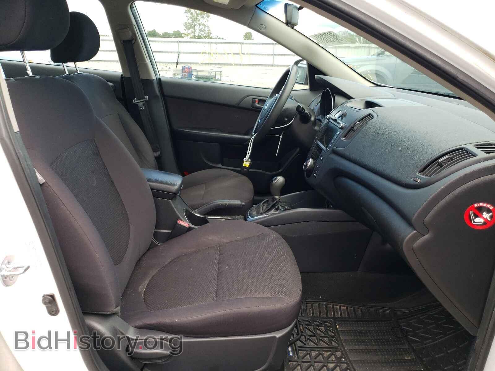 2011 KIA FORTE - VIN: KNAFU4A29B5444048 - Фото 5