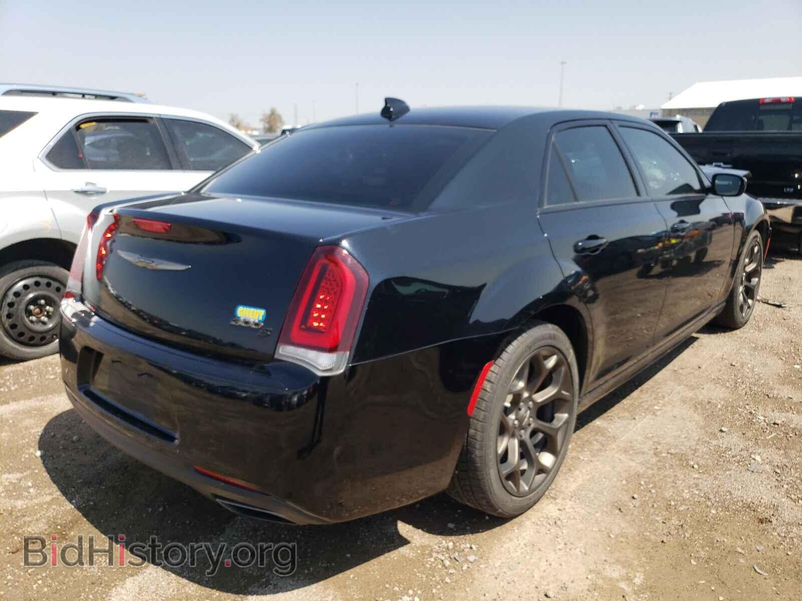 2018 CHRYSLER 300 - VIN: 2C3CCABG6JH278066 - Фото 4
