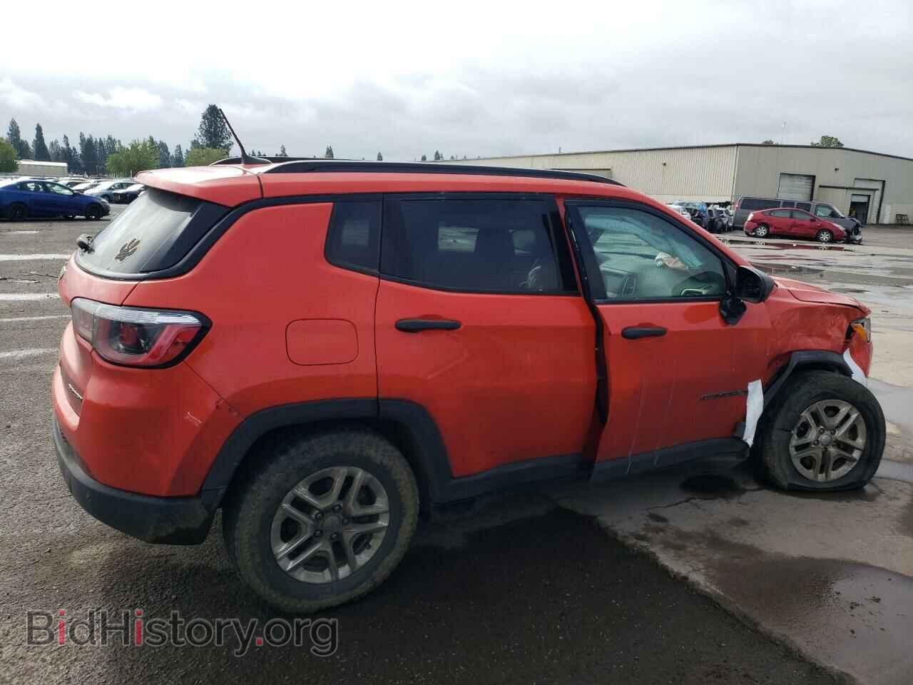 2018 JEEP COMPASS - VIN: 3C4NJCAB4JT123597 - Фото 3