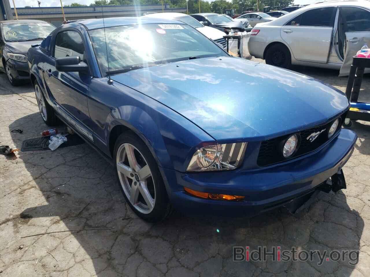 Photo 1ZVHT80NX85120856 - FORD MUSTANG 2008