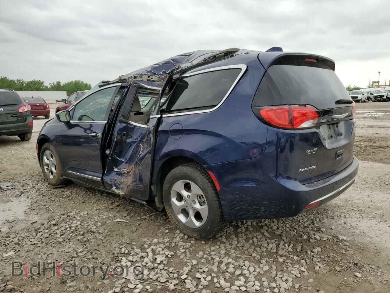 2017 CHRYSLER PACIFICA - VIN: 2C4RC1EG2HR528487 - Photo 2