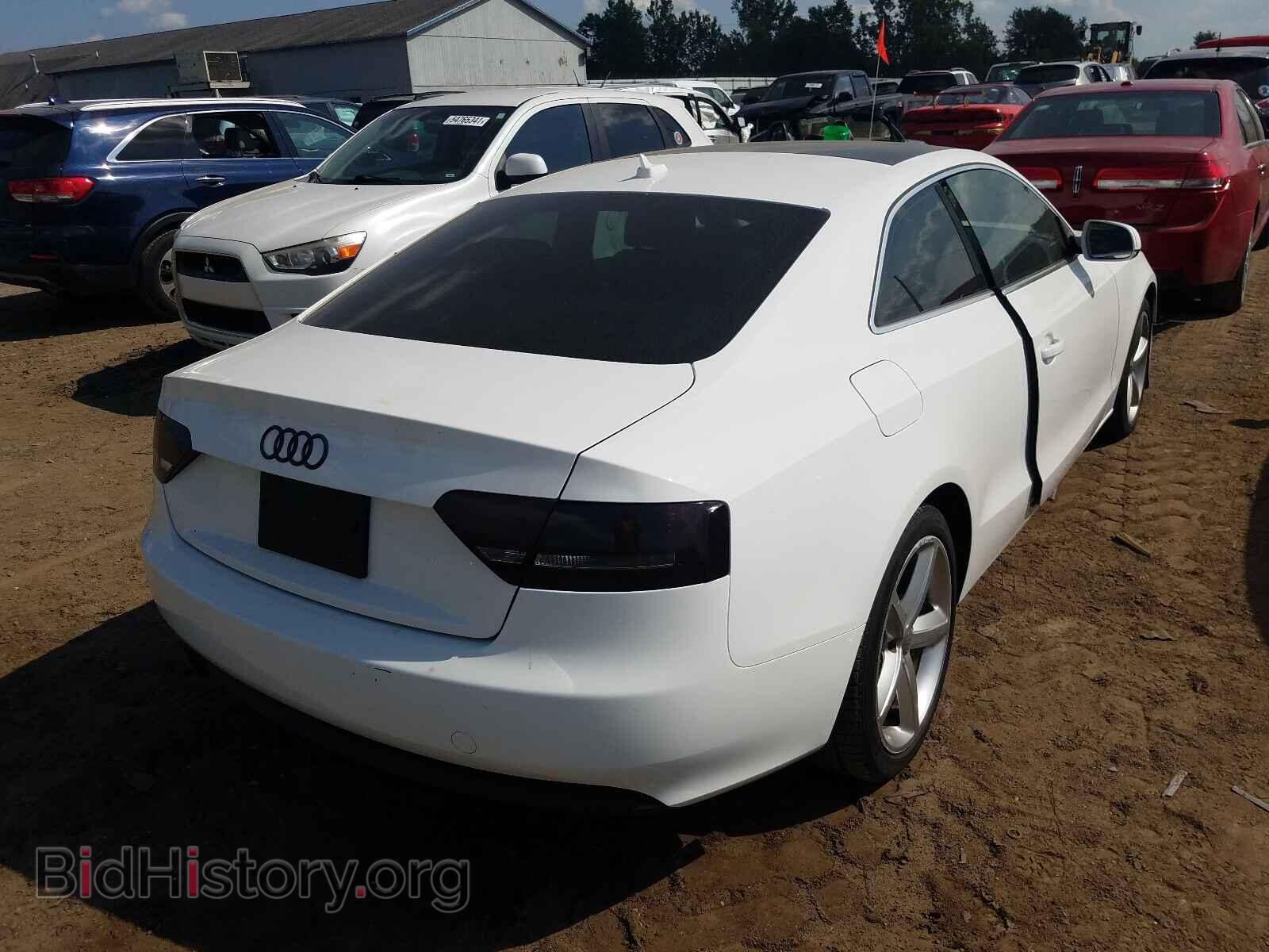 2010 AUDI A5 - VIN: WAURFAFR4AA084978 - Фото 4
