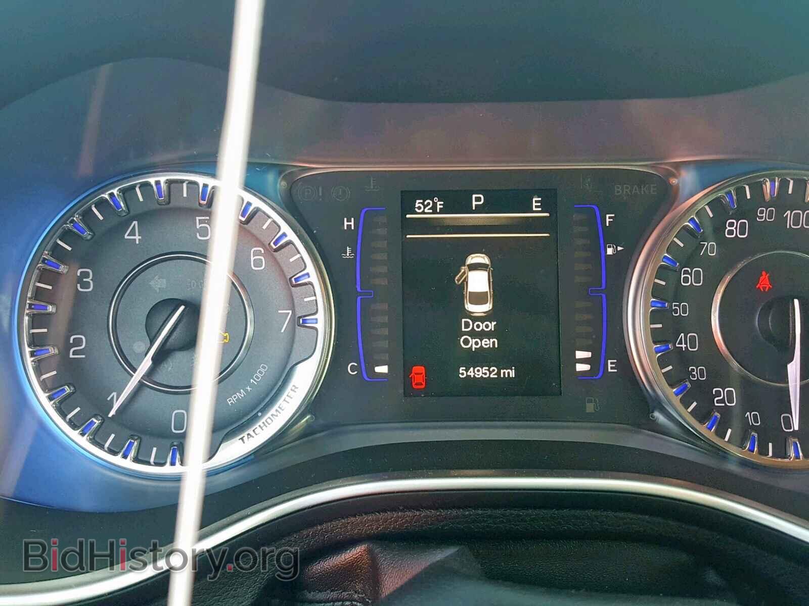 2015 CHRYSLER 200 - VIN: 1C3CCCAB9FN729040 - Photo 8