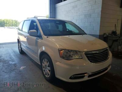 2015 Chrysler MINIVAN Town & COU, white — VIN 2C4RC1BG0FR696338, Copart