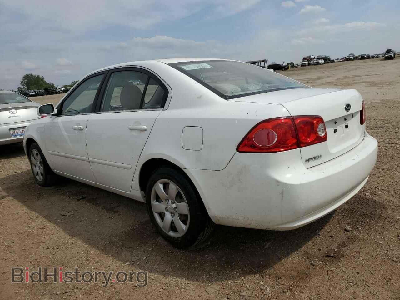2008 KIA OPTIMA - VIN: KNAGE123885174665 - Фото 2