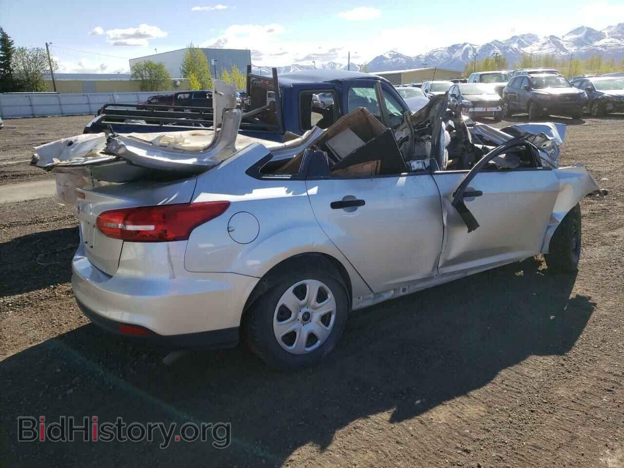 2018 FORD FOCUS - VIN: 1FADP3E24JL261498 - Фото 3