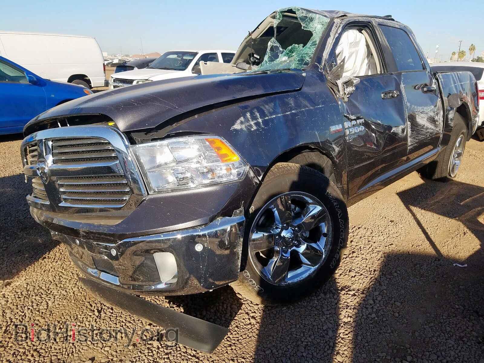 2019 RAM 1500 CLASS - VIN: 1C6RR6LT9KS564010 - Photo 2