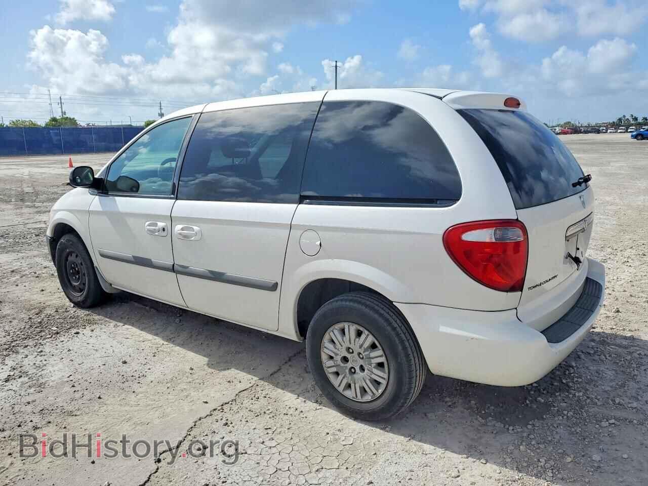 2006 CHRYSLER MINIVAN - VIN: 1A4GP45R26B753741 - Фото 2