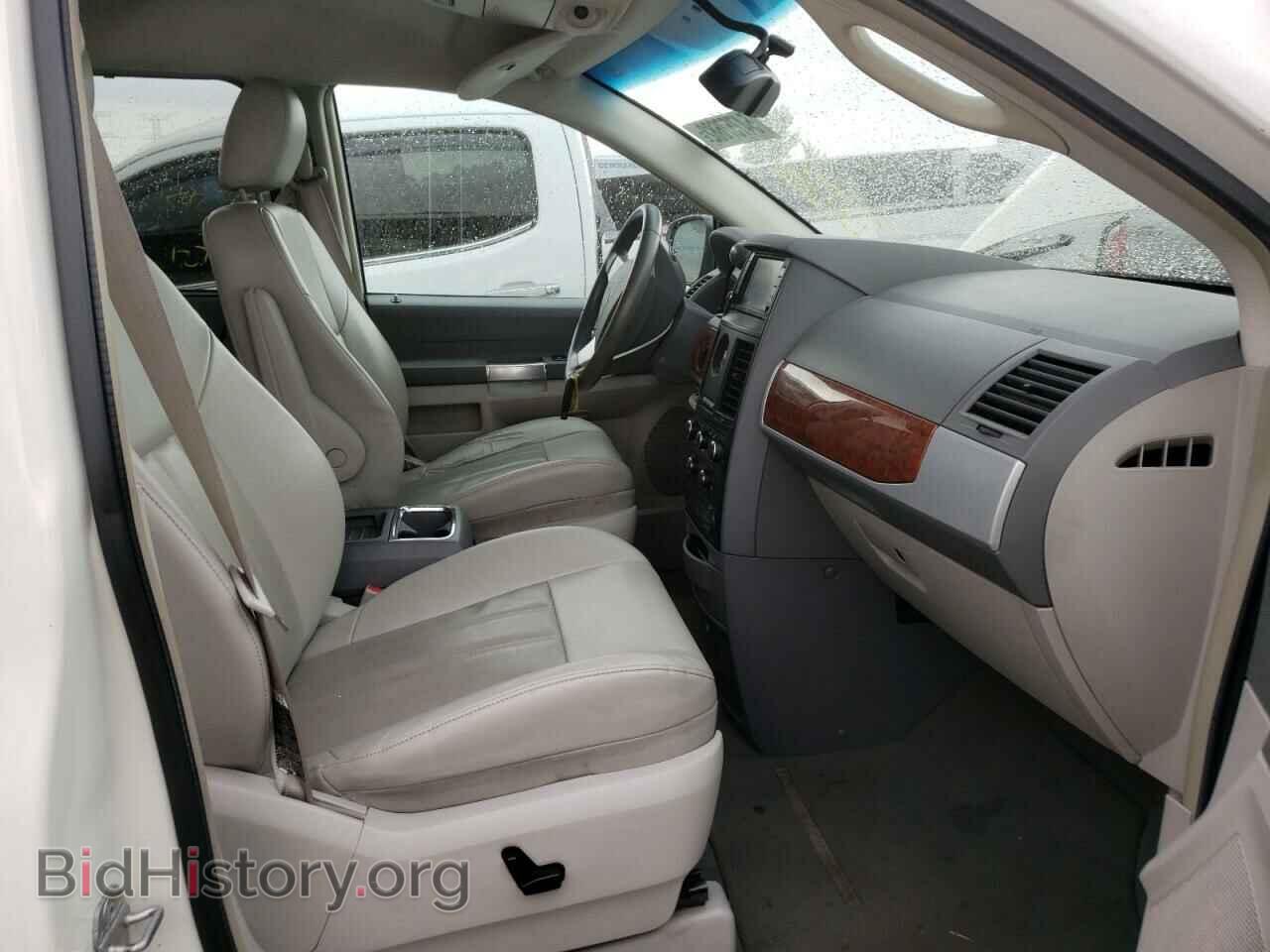 2008 CHRYSLER MINIVAN - VIN: 2A8HR54P78R124709 - Photo 5