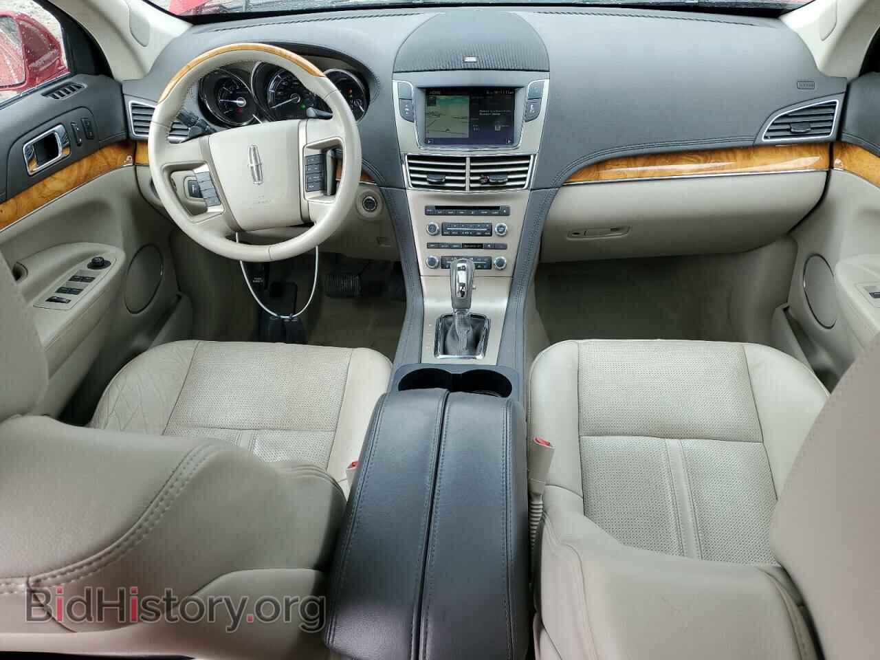 2010 LINCOLN MKT - VIN: 2LMHJ5AT9ABJ28131 - Фото 8
