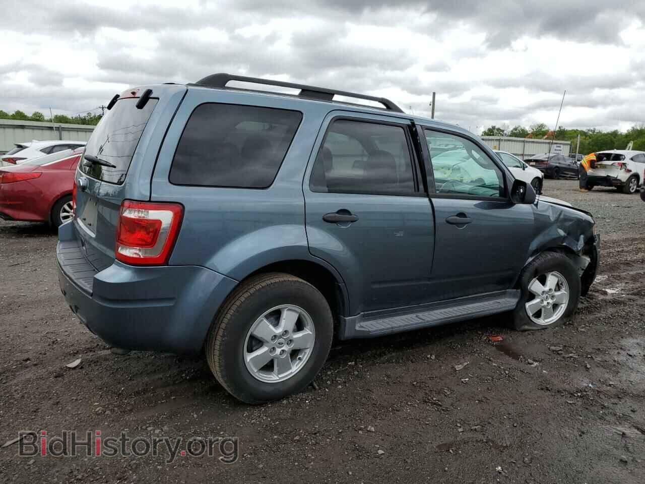 2011 FORD ESCAPE - VIN: 1FMCU0D79BKC15775 - Фото 3