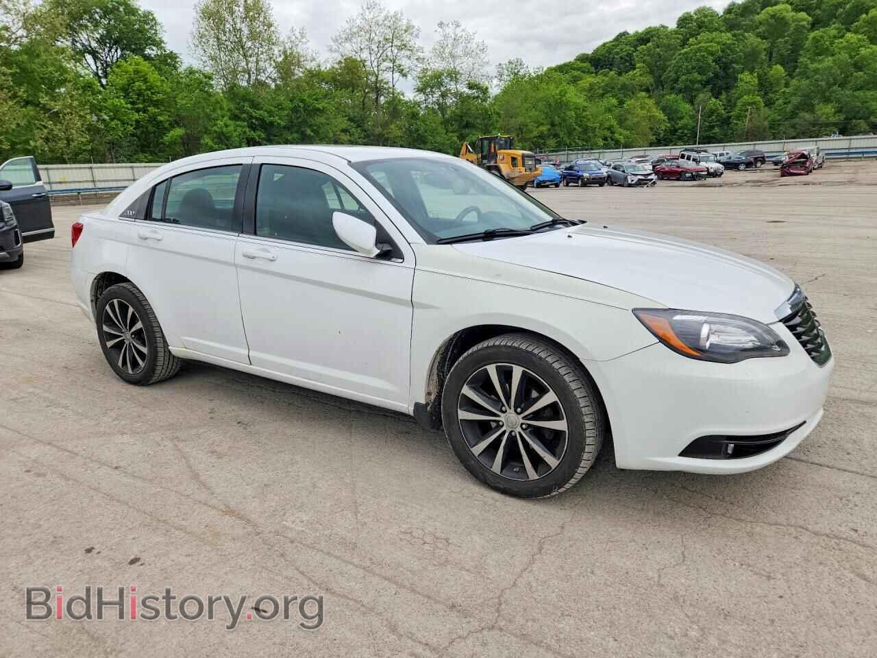 2013 CHRYSLER 200 - VIN: 1C3CCBBB9DN583857 - Фото 4
