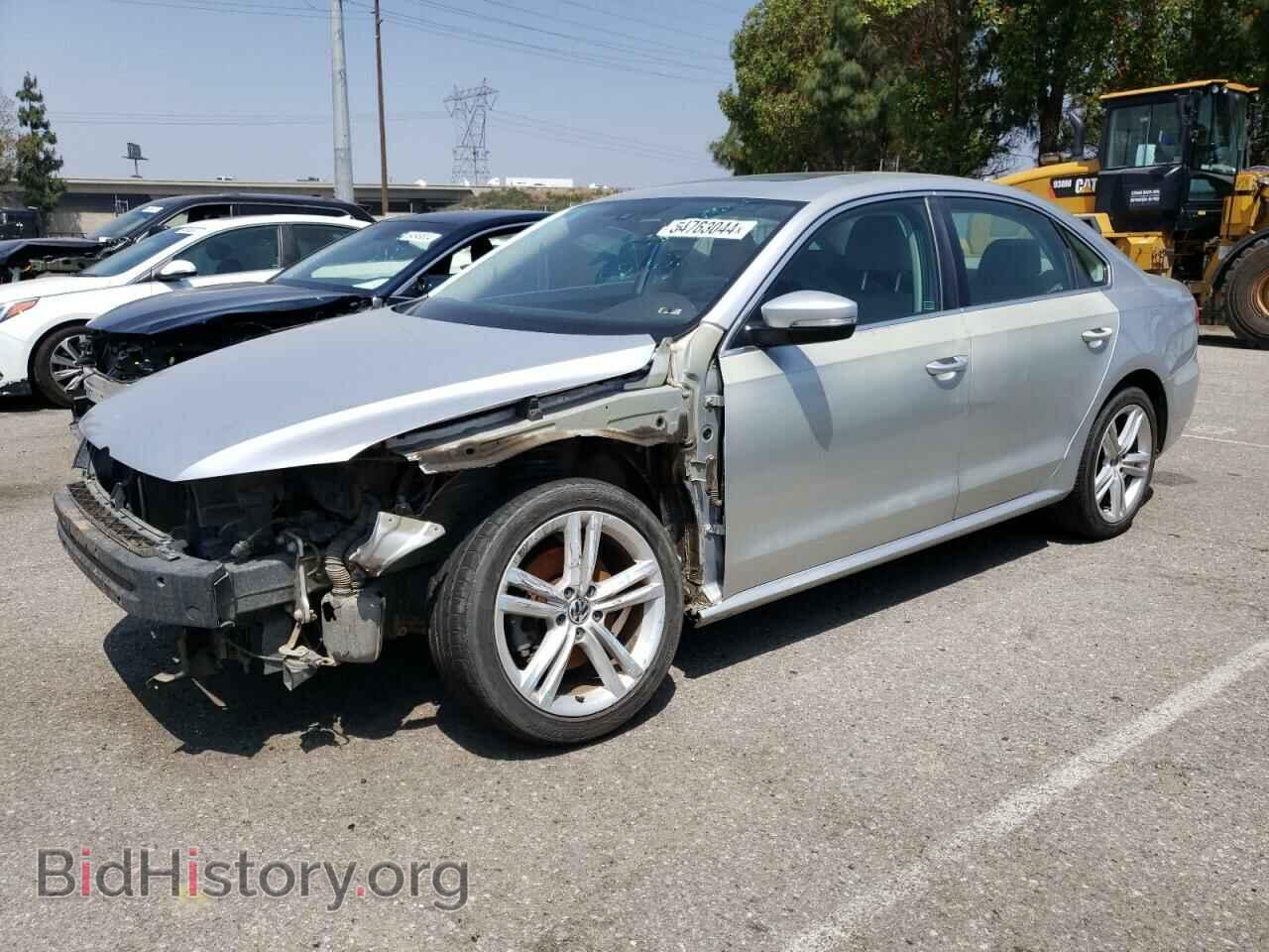 Фотография 1VWBV7A36FC050370 - VOLKSWAGEN PASSAT 2015