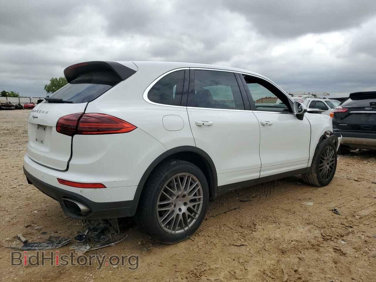2016 PORSCHE CAYENNE - VIN: WP1AA2A27GLA10688 - Photo 3