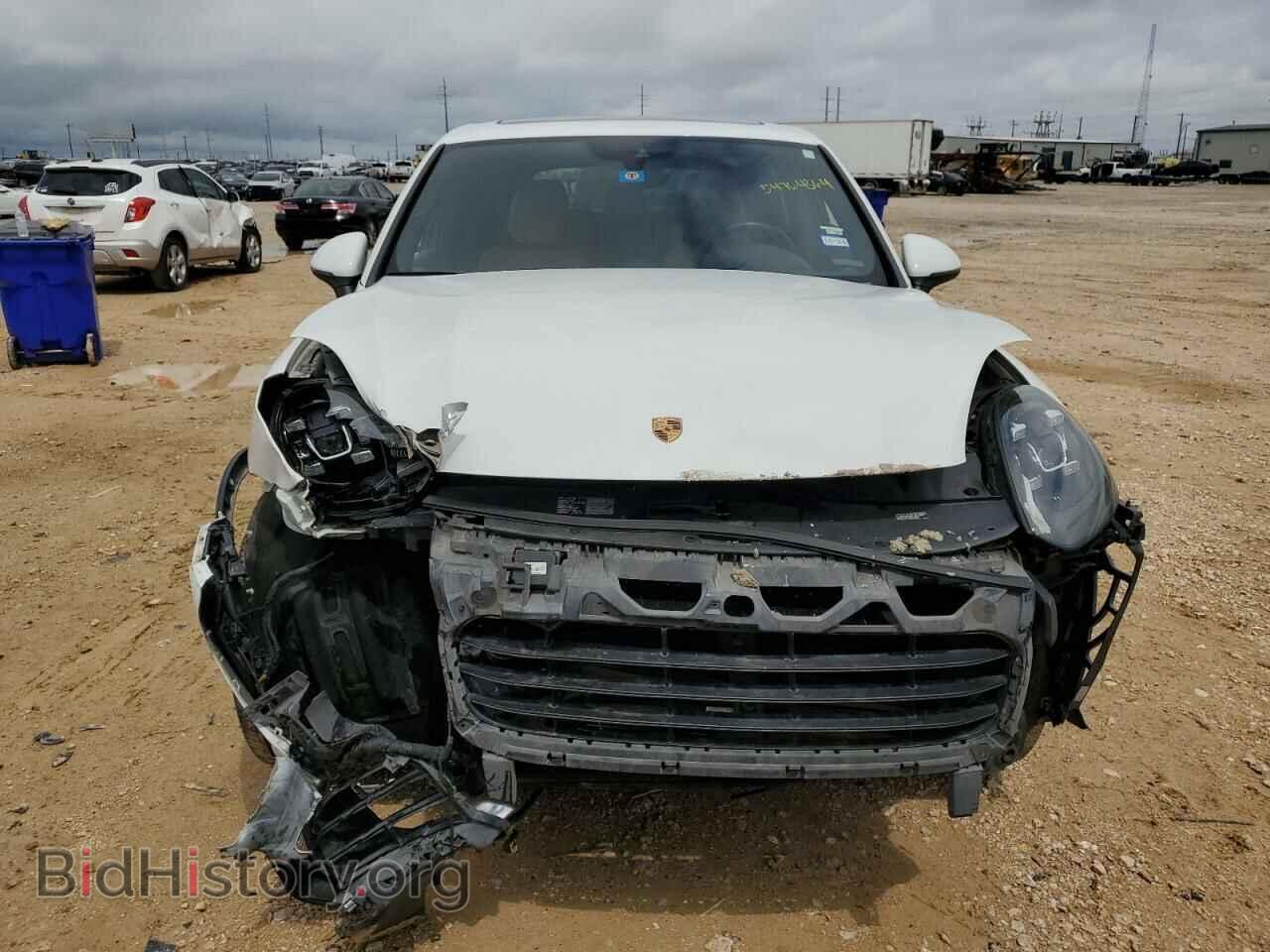 2016 PORSCHE CAYENNE - VIN: WP1AA2A27GLA10688 - Photo 5