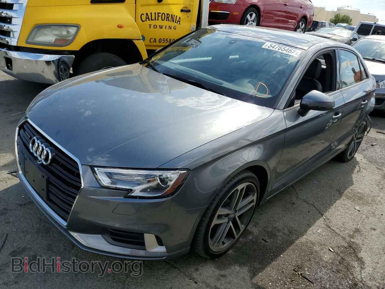 2018 AUDI A3 - VIN: WAUB8GFF3J1082062 - Фото 2