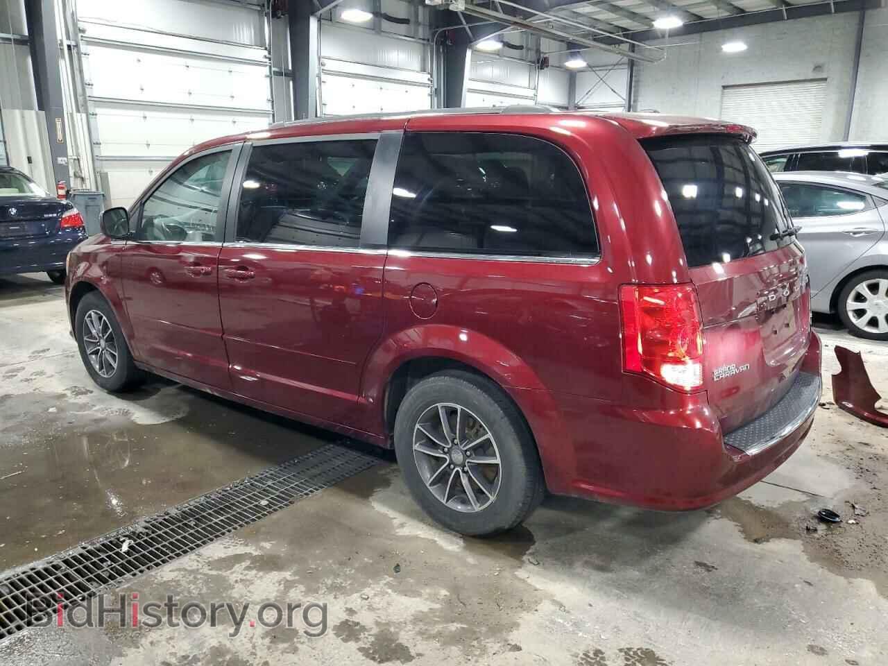 2017 DODGE CARAVAN - VIN: 2C4RDGCG7HR749182 - Фото 2