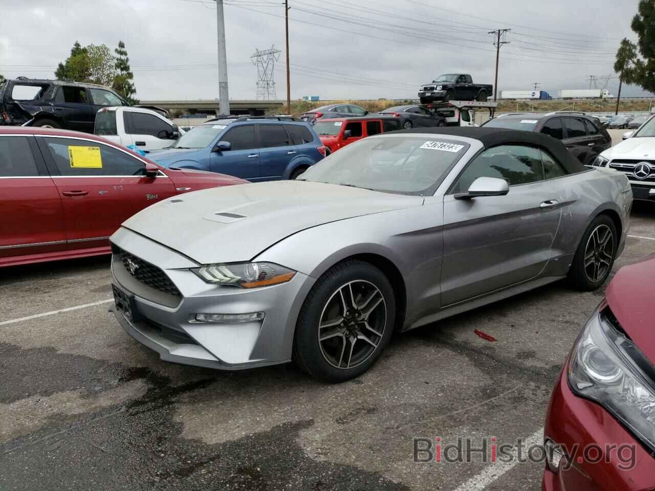Photo 1FATP8UH1M5121898 - FORD MUSTANG 2021