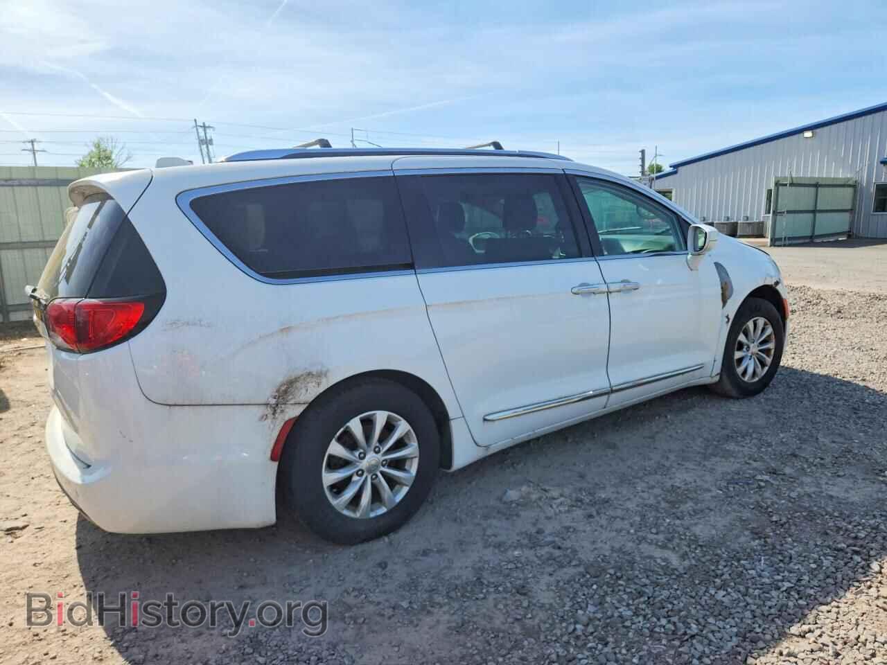 2018 CHRYSLER PACIFICA - VIN: 2C4RC1BG5JR119765 - Photo 3