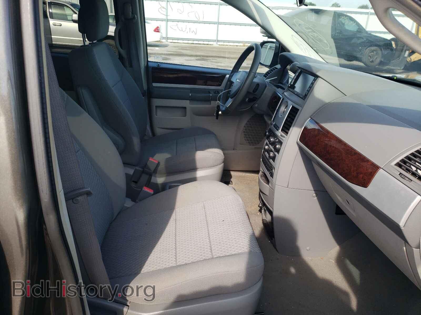 2010 CHRYSLER MINIVAN - VIN: 2A4RR5D12AR392901 - Фото 5