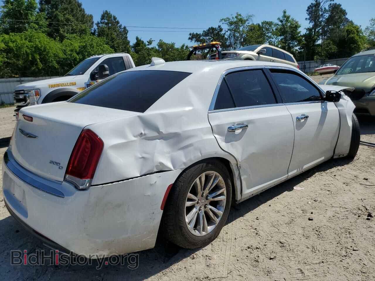 2017 CHRYSLER 300 - VIN: 2C3CCAET3HH668111 - Фото 3