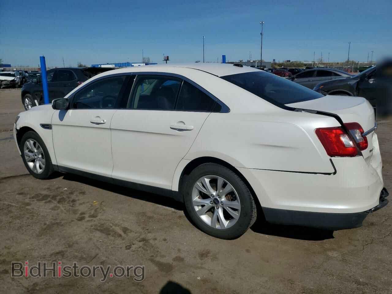 2011 FORD TAURUS - VIN: 1FAHP2EW6BG140528 - Фото 2
