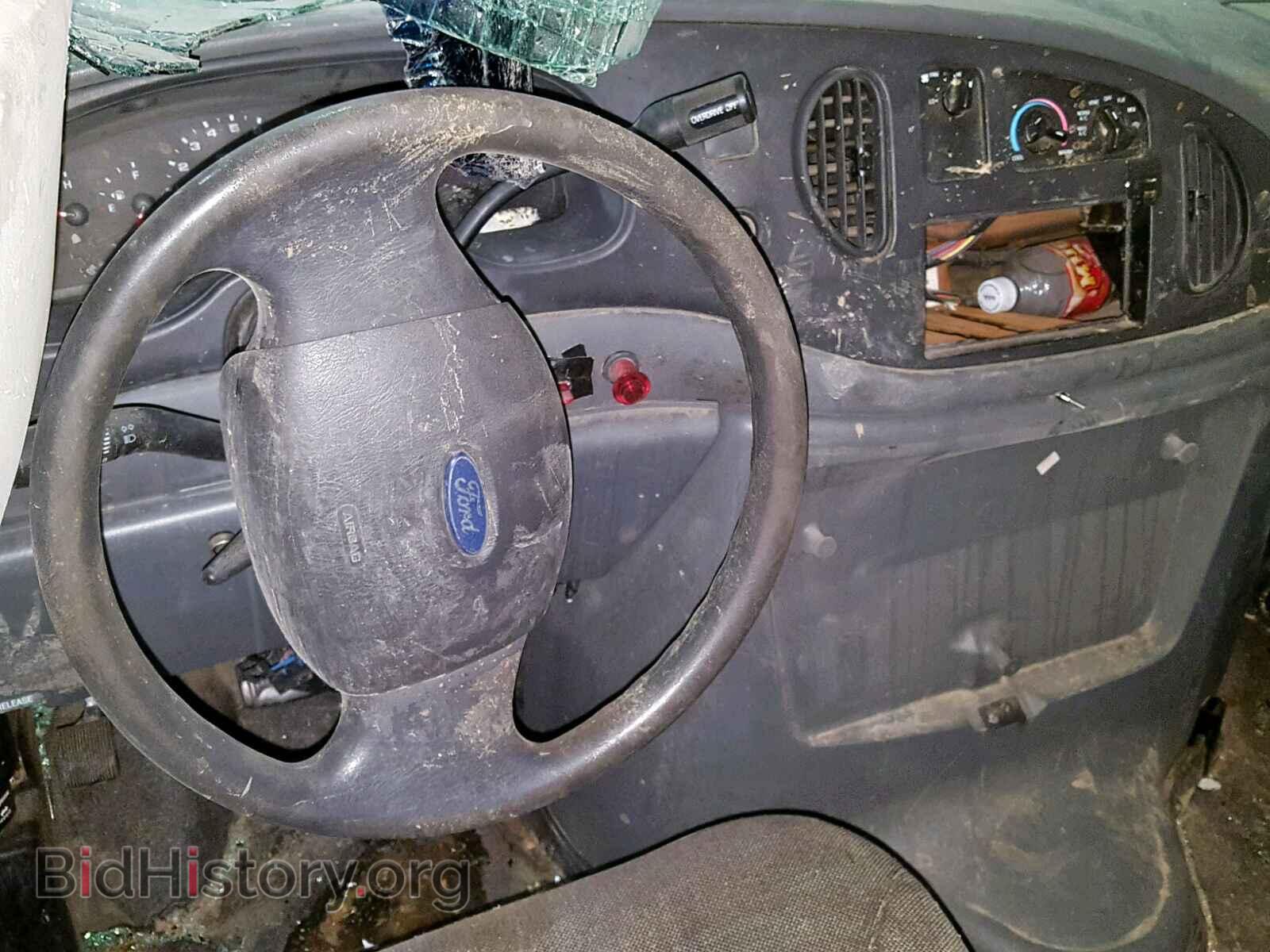 2004 FORD ECONOLINE - VIN: 1FTNE24W64HA44920 - Photo 9