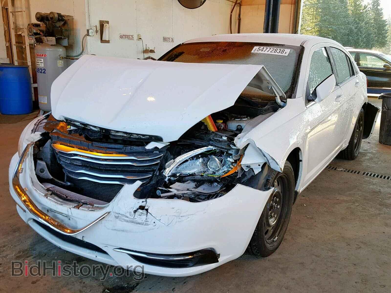 2012 CHRYSLER 200 - VIN: 1C3CCBAB0CN134714 - Фото 2