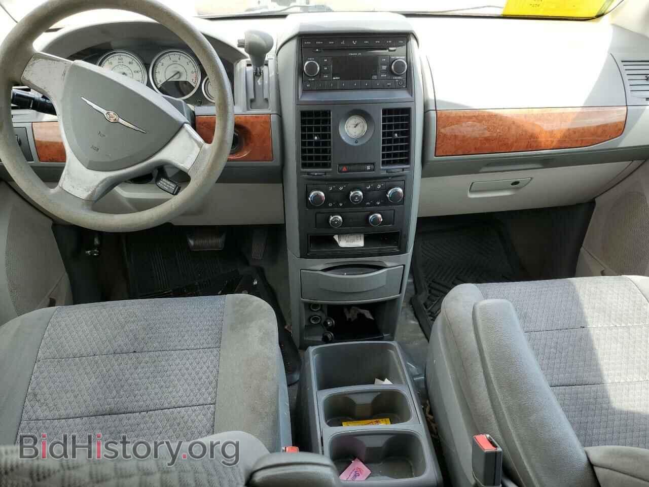 2008 CHRYSLER MINIVAN - VIN: 2A8HR44H88R618452 - Фото 8