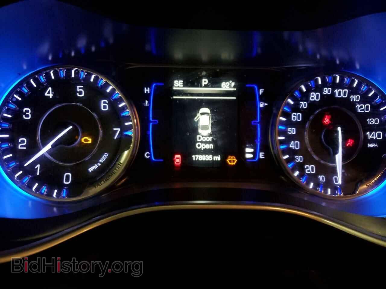 2016 CHRYSLER 200 - VIN: 1C3CCCABXGN166744 - Фото 9