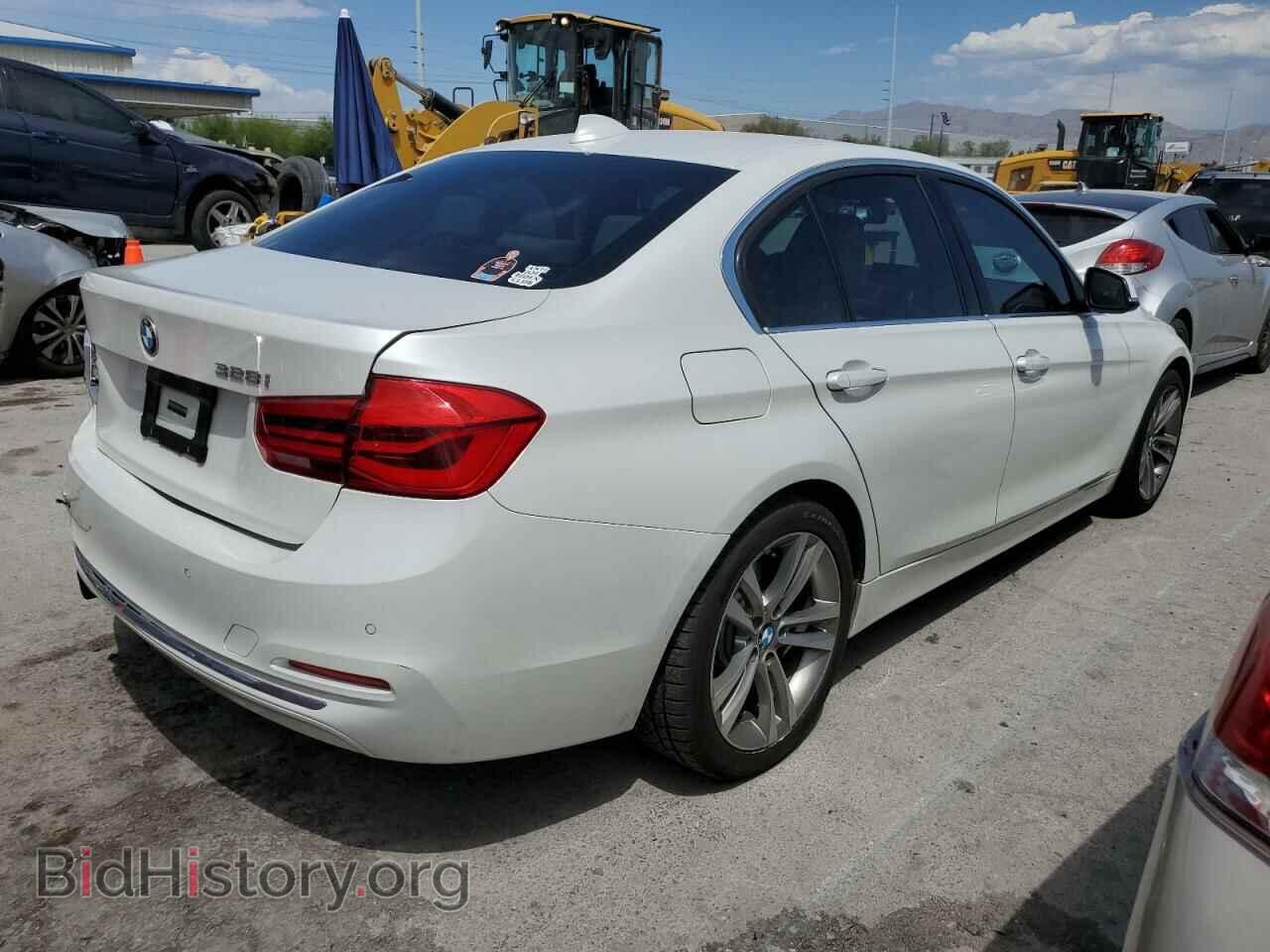 2016 BMW 3 SERIES - VIN: WBA8E9G50GNU28199 - Фото 3