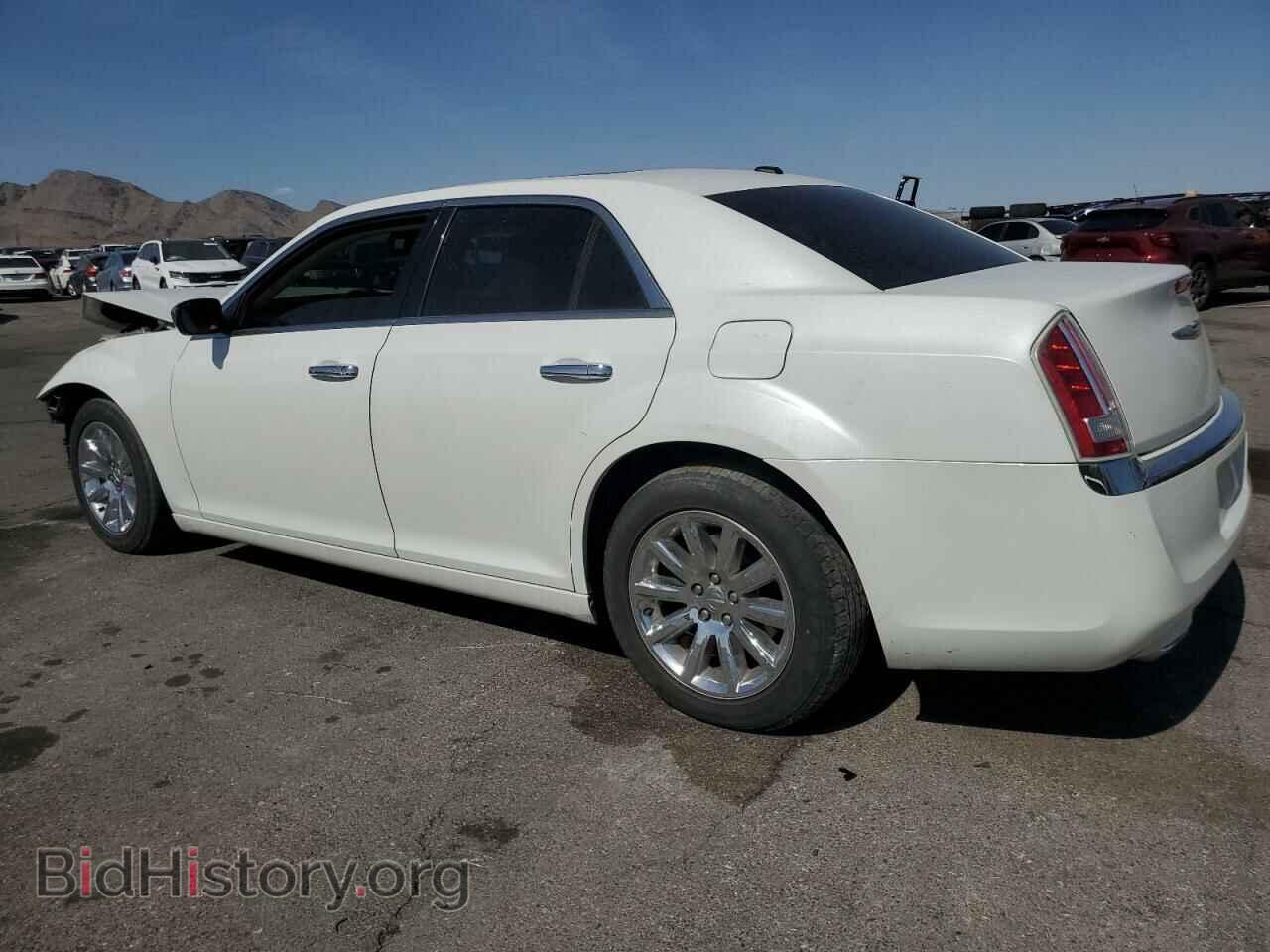 2012 CHRYSLER 300 - VIN: 2C3CCAET6CH195930 - Фото 2