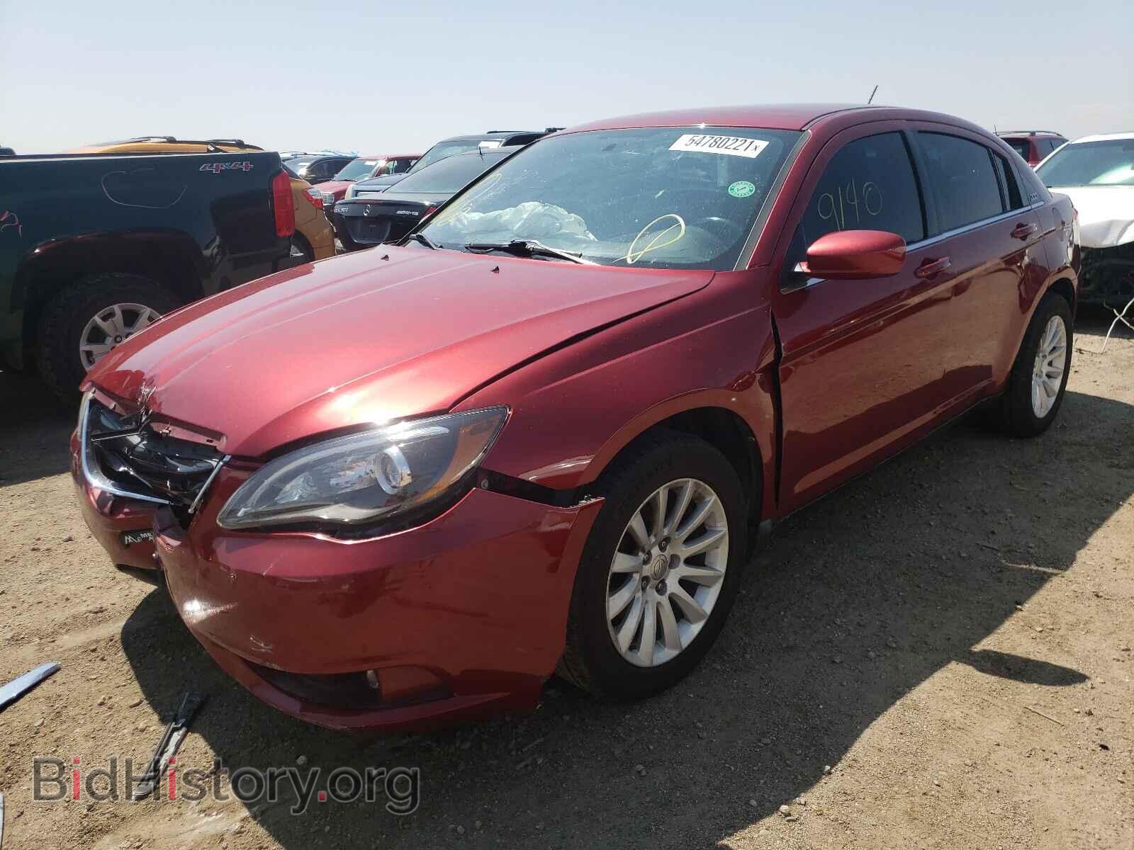 2013 CHRYSLER 200 - VIN: 1C3CCBB88DN614936 - Фото 2