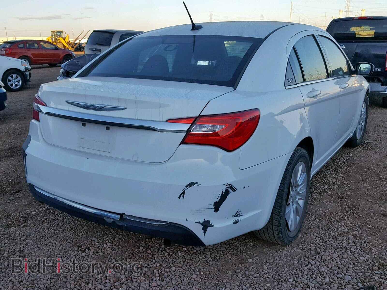 2013 CHRYSLER 200 - VIN: 1C3CCBAB6DN642008 - Фото 4