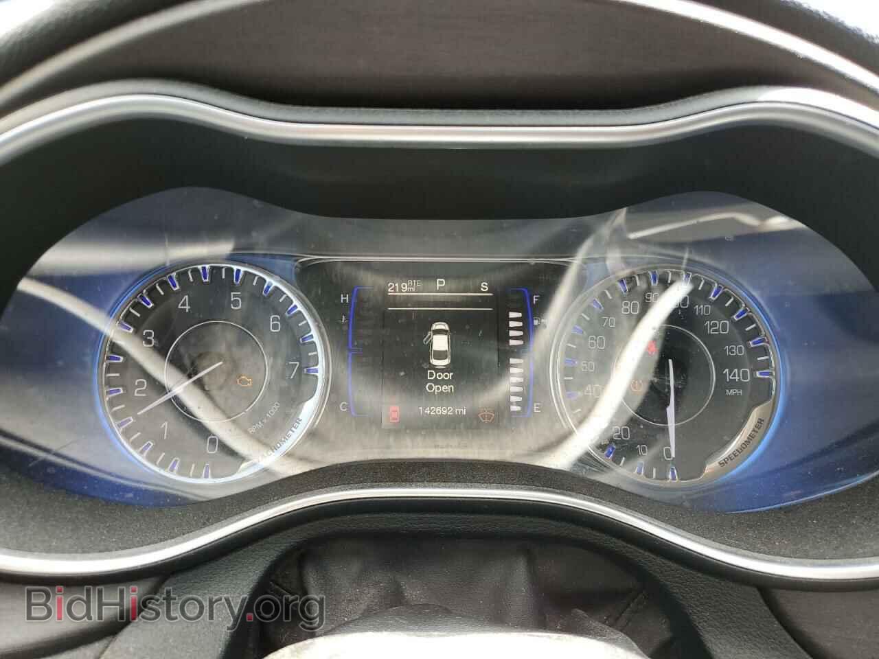 2015 CHRYSLER 200 - VIN: 1C3CCCAB2FN751266 - Фото 9