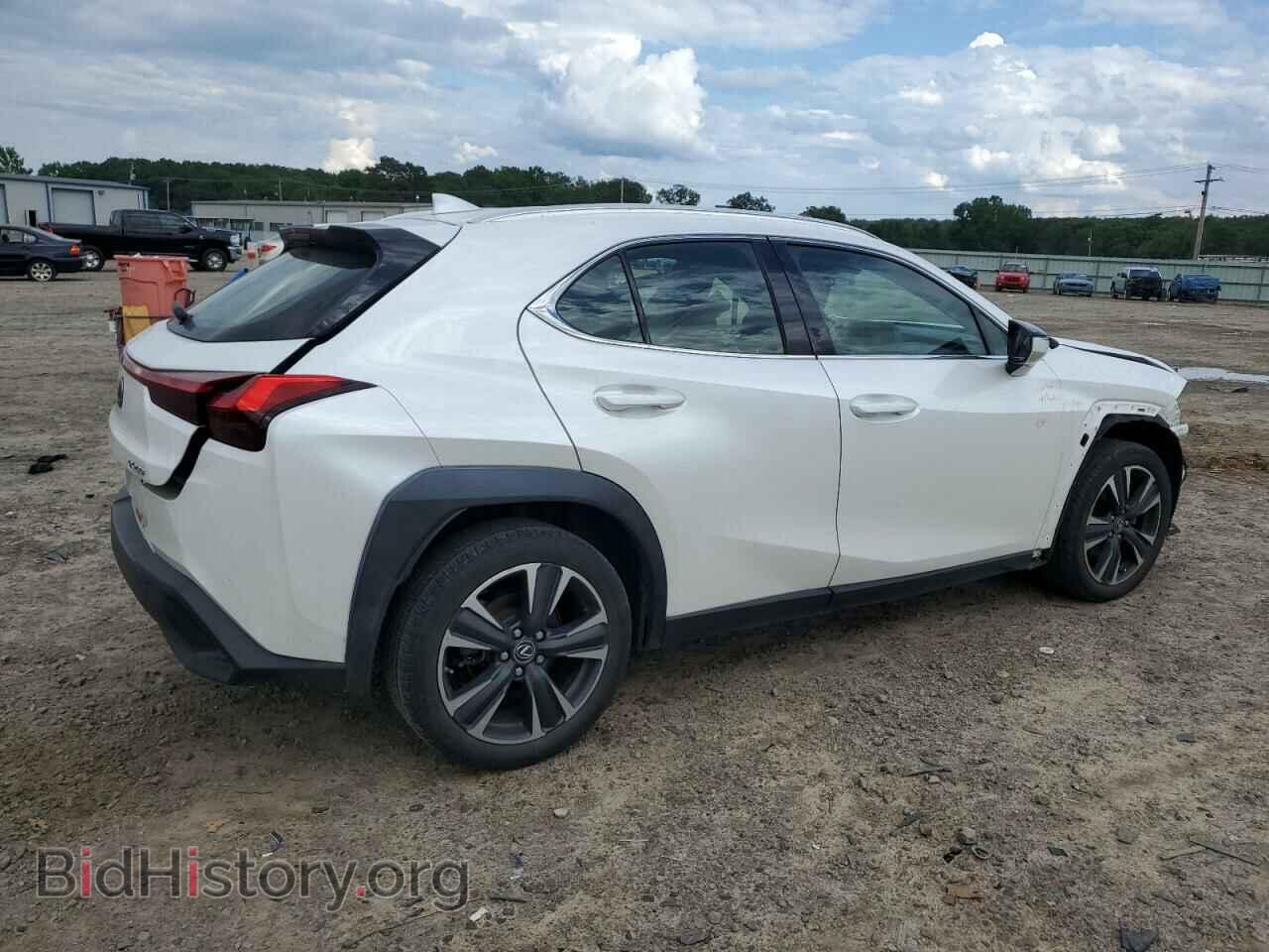 2019 LEXUS UX 200 - VIN: JTHY3JBH3K2013236 - Фото 3