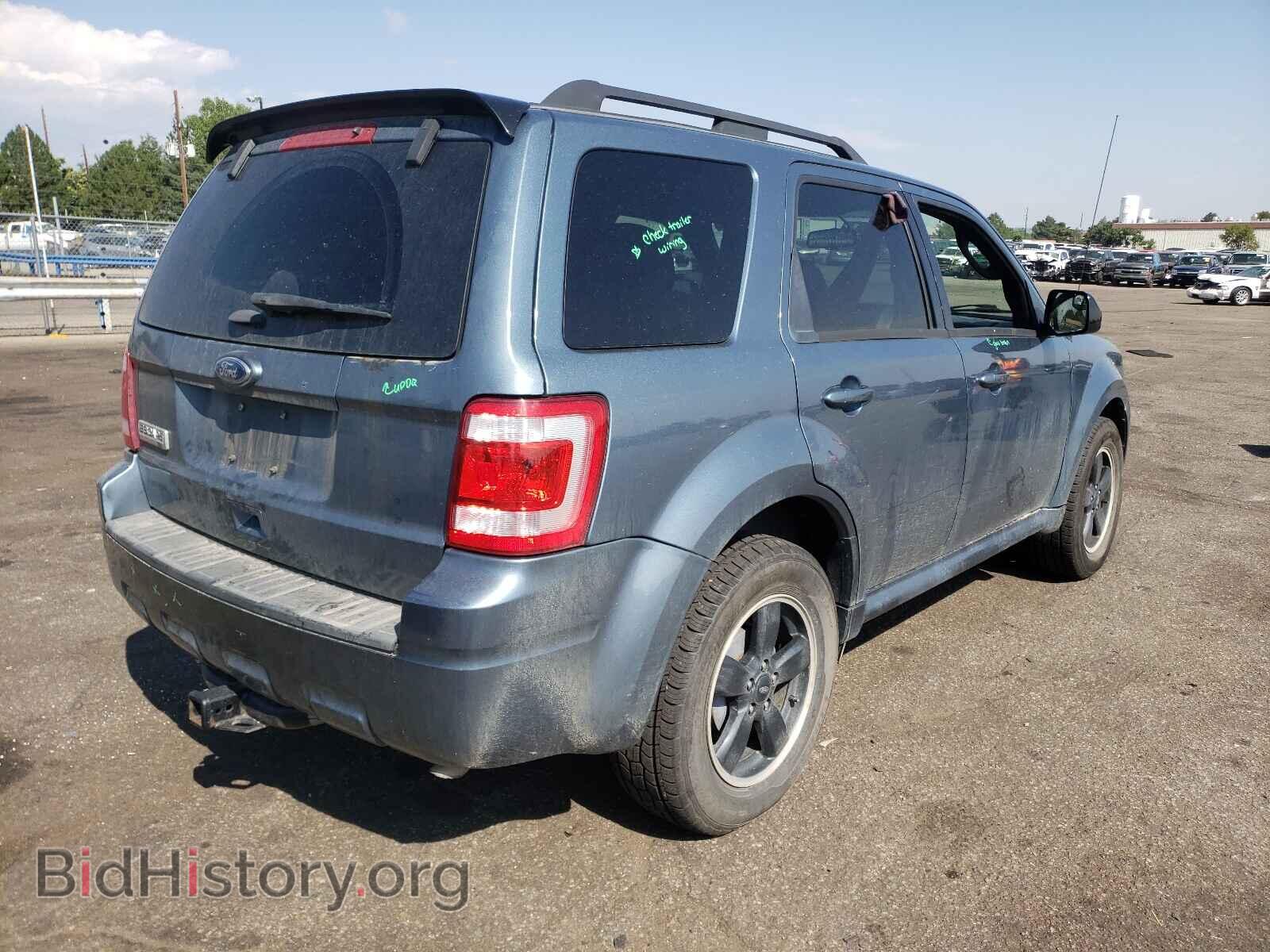 2011 FORD ESCAPE - VIN: 1FMCU0D79BKB43993 - Фото 4