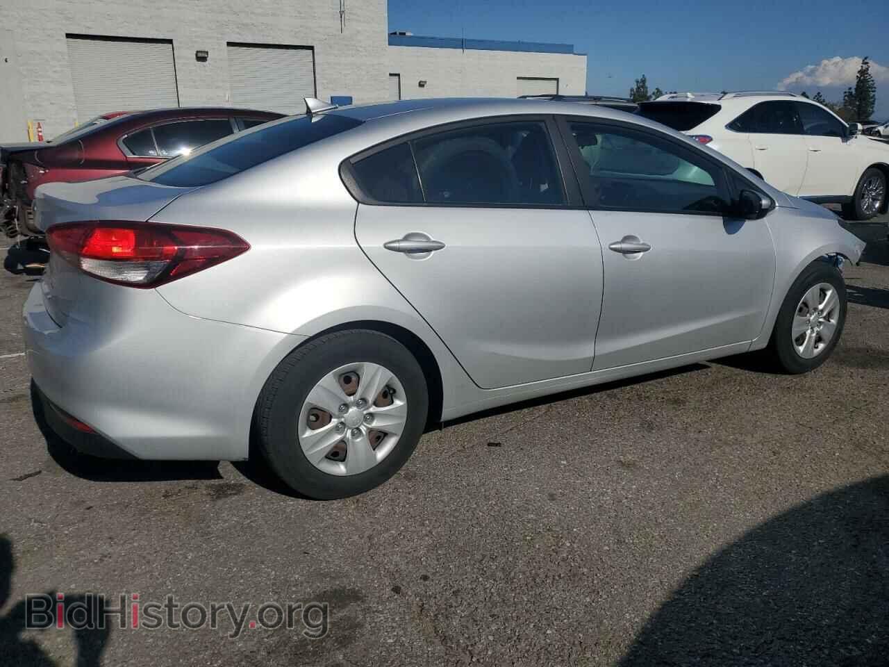 2017 KIA FORTE - VIN: 3KPFK4A71HE048357 - Фото 3