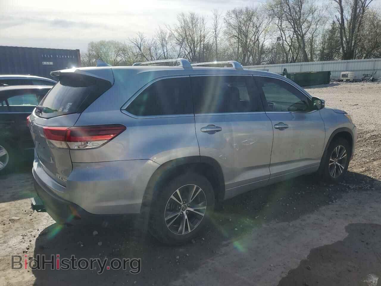 2017 TOYOTA HIGHLANDER - VIN: 5TDBZRFH7HS367566 - Фото 3