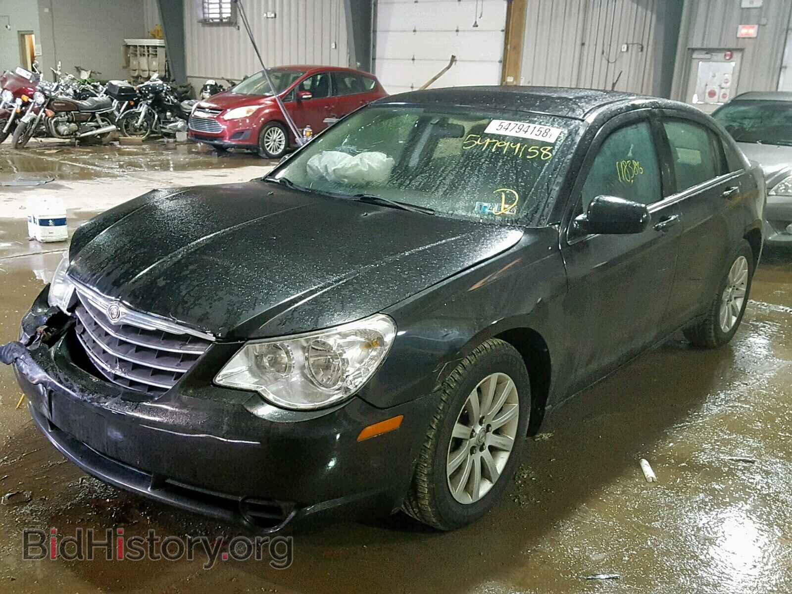 2010 CHRYSLER SEBRING - VIN: 1C3CC5FB7AN160394 - Фото 2