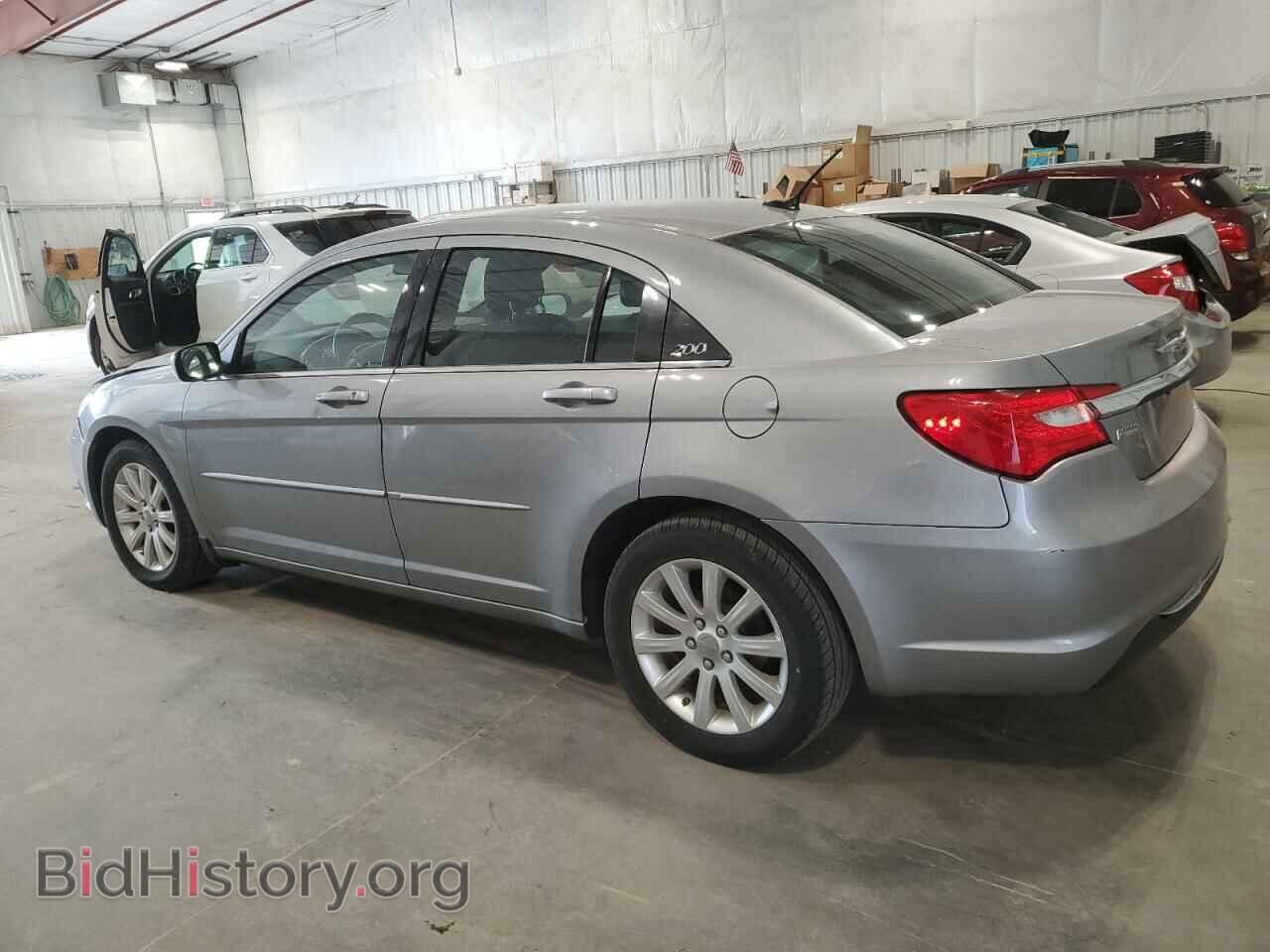 2013 CHRYSLER 200 - VIN: 1C3CCBBG8DN660200 - Фото 2