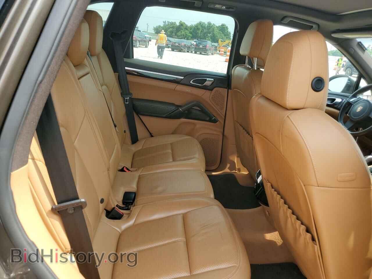 2011 PORSCHE CAYENNE - VIN: WP1AA2A25BLA08950 - Фото 11