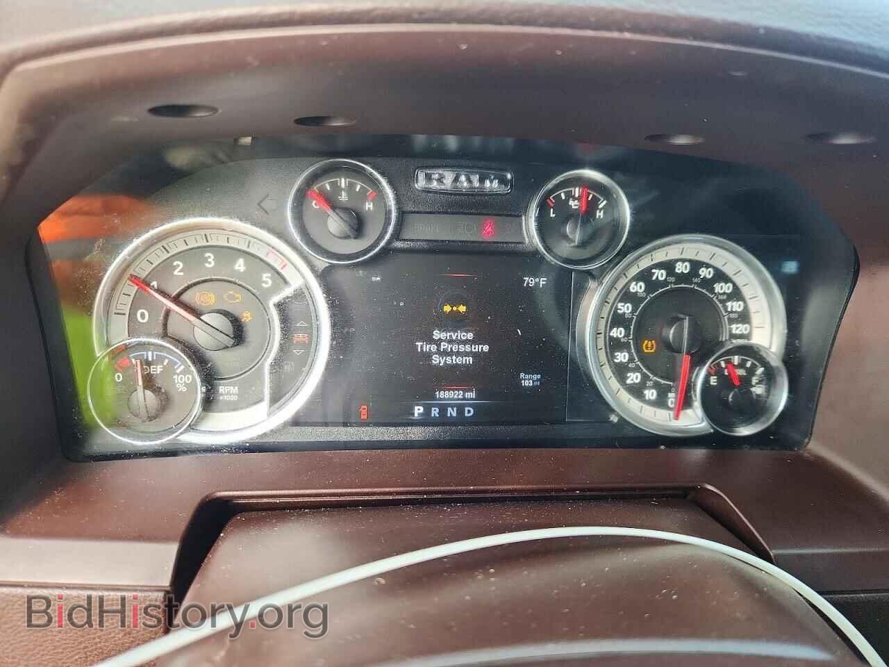 2018 RAM 1500 - VIN: 1C6RR7NM7JS233923 - Фото 9