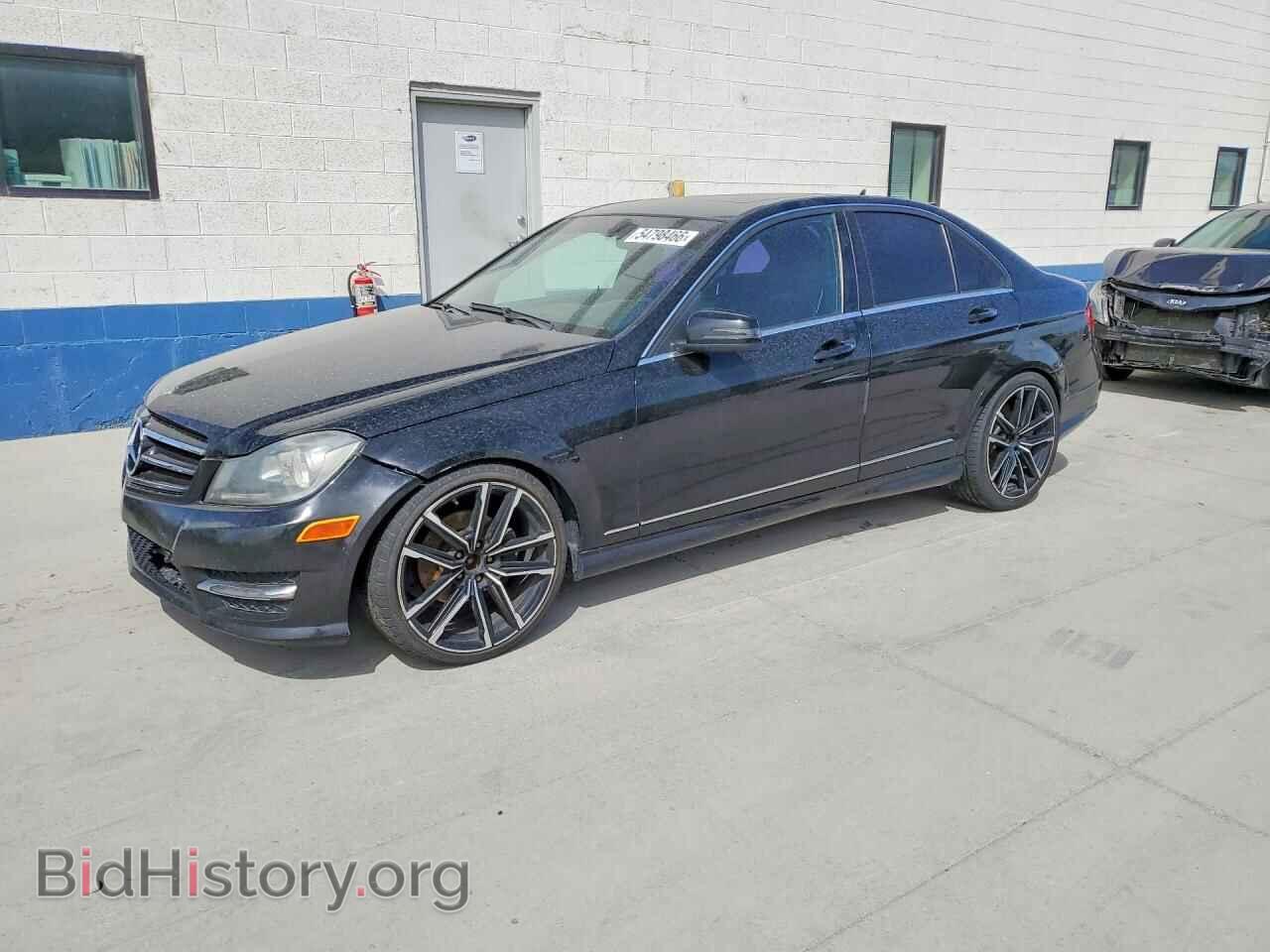 Photo WDDGF8BB4CA617576 - MERCEDES-BENZ C-CLASS 2012