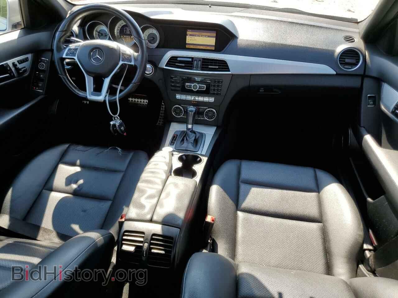 2012 MERCEDES-BENZ C-CLASS - VIN: WDDGF4HB2CR232891 - Фото 8